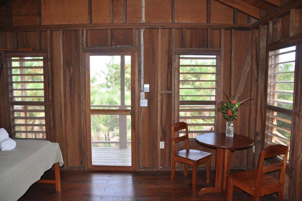 Отель Sabal Beach Monkey River Town Номер фото